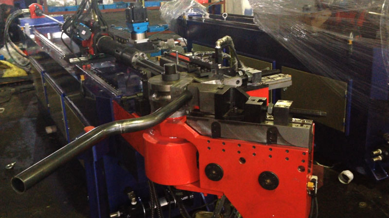 汽車儀表盤(pán)的骨架